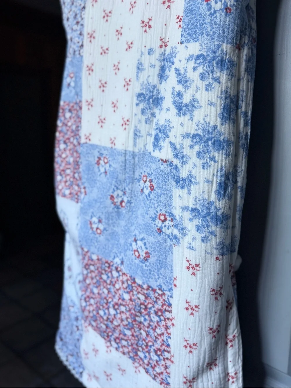 Envogue Cotton Gauze Throw Americana July Bows Floral Red blue quilt patchwork